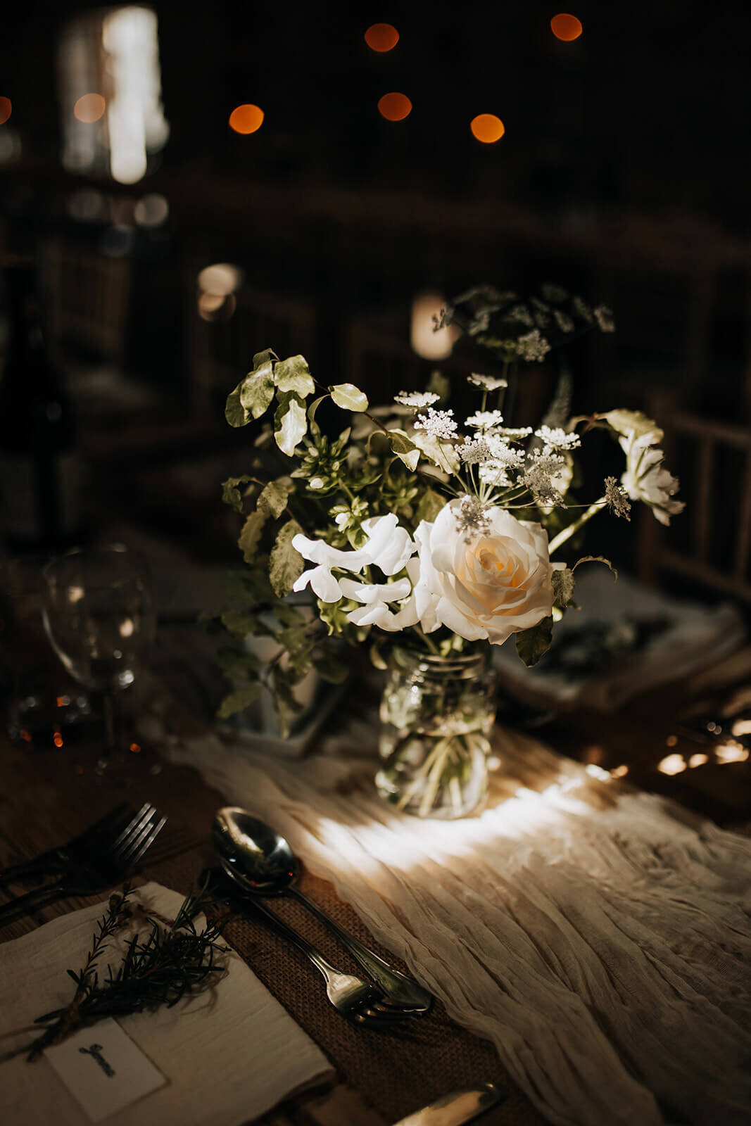 Issy-and-Bella-Floral-Design-Wedding-Florist-Herefordshire-Lyde-Court-A-L18
