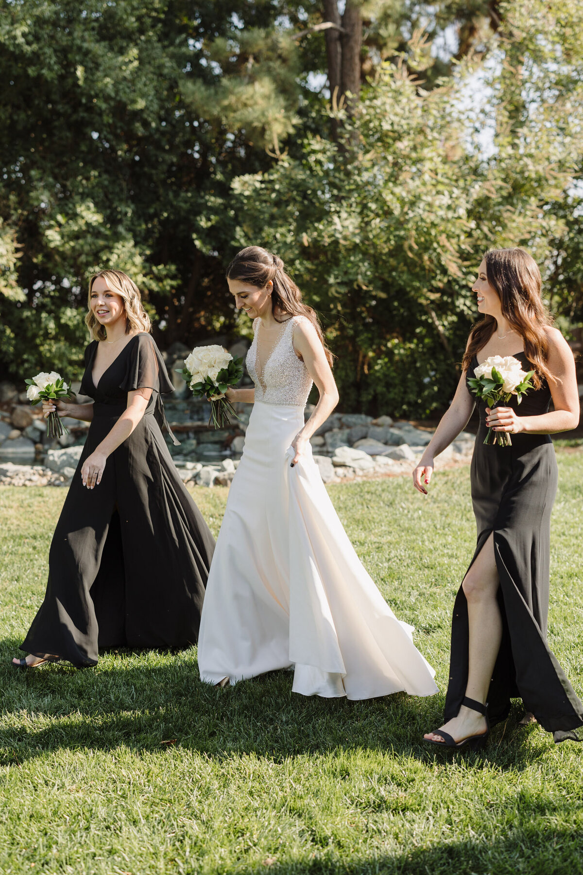 Bridesmaids-all-in-black