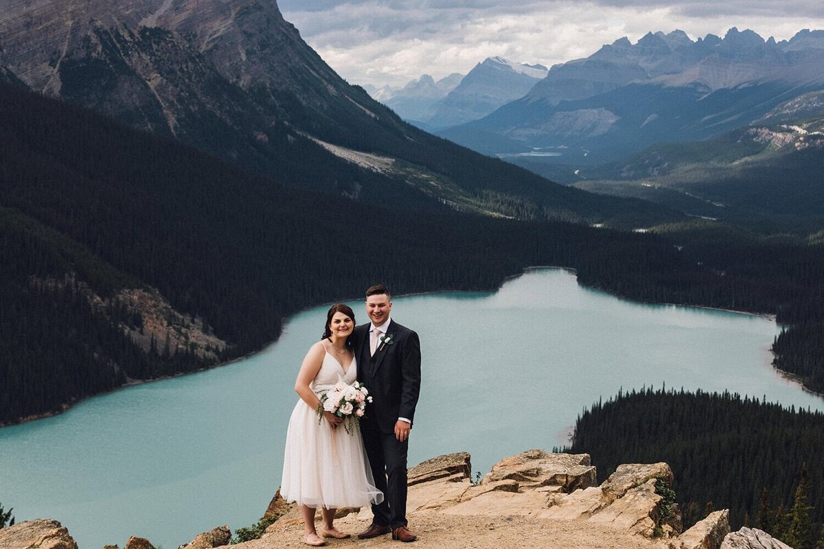Alberta elopement and micro-wedding galleries by Allie Knulls Photography