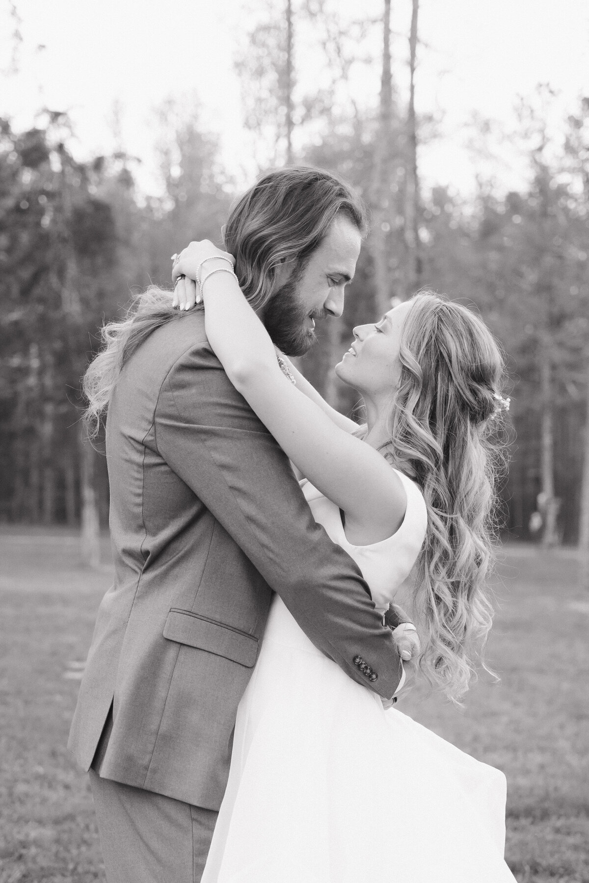 bride and groom tennessee wedding photographer5
