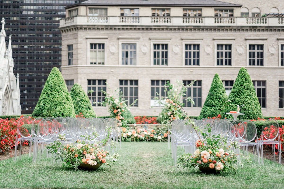 620 Loft & Garden New York City Rooftop Wedding by Luxury Wedding Planner East Made Co and Photography by Stetten Wilson-583