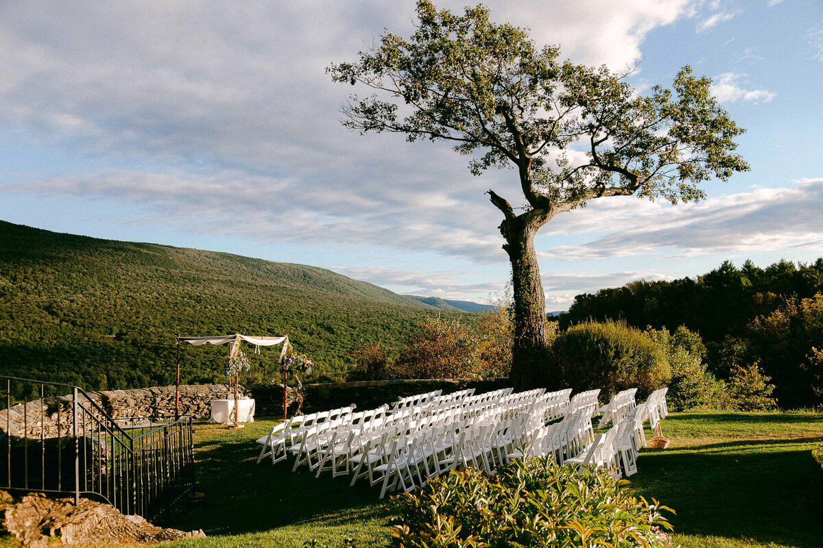 A wedding ceremony overlooking the mountains at Hildene in Vermont