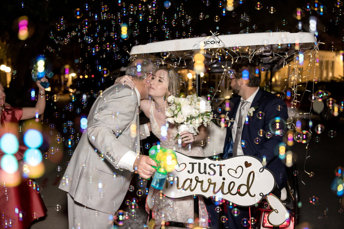 golf-cart-bubble-wedding-exit