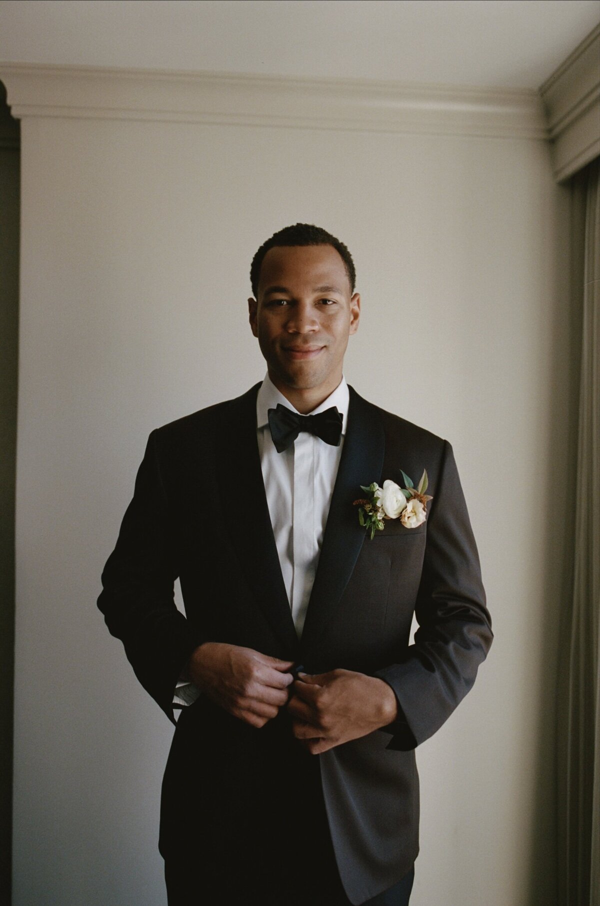 75393_MKA_TheCooksWedding_004_02