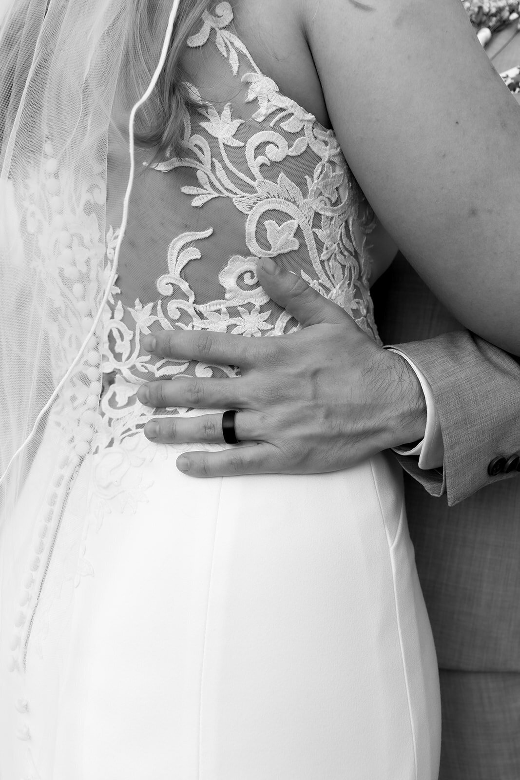 Previews B&W-39