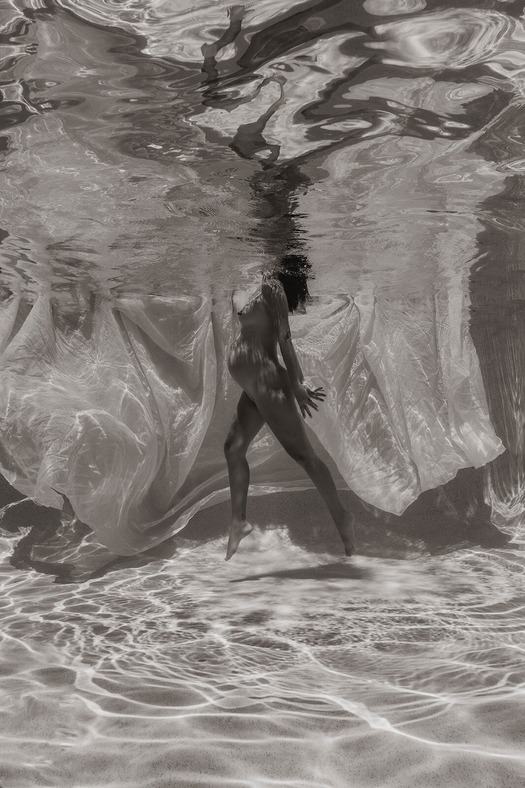 Underwater Maternity Photographer