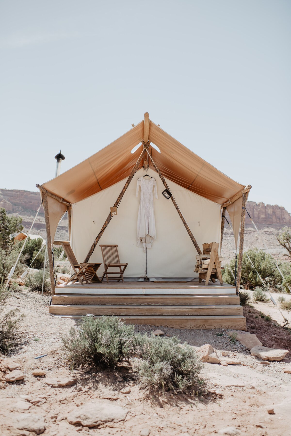 Utah Elopement Photographer captures Moab wedding teepee
