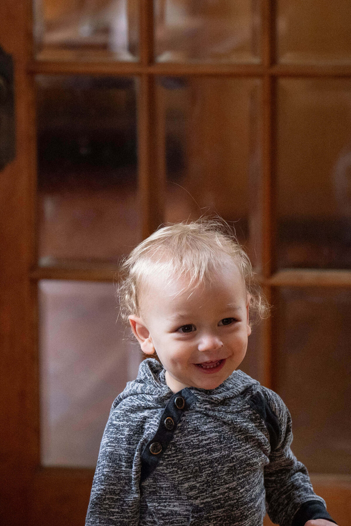 toddler-sidelight