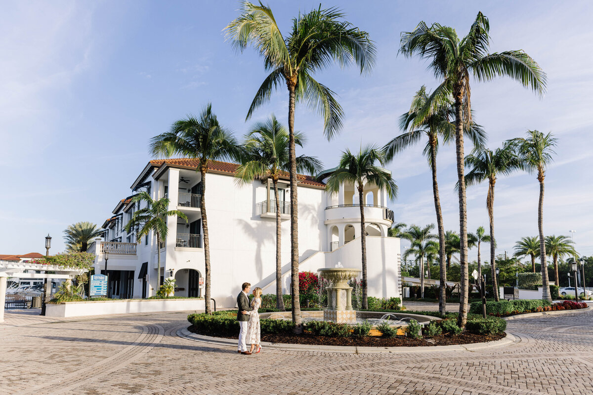 87 Naples-Bay-Resort-Engagement-Session