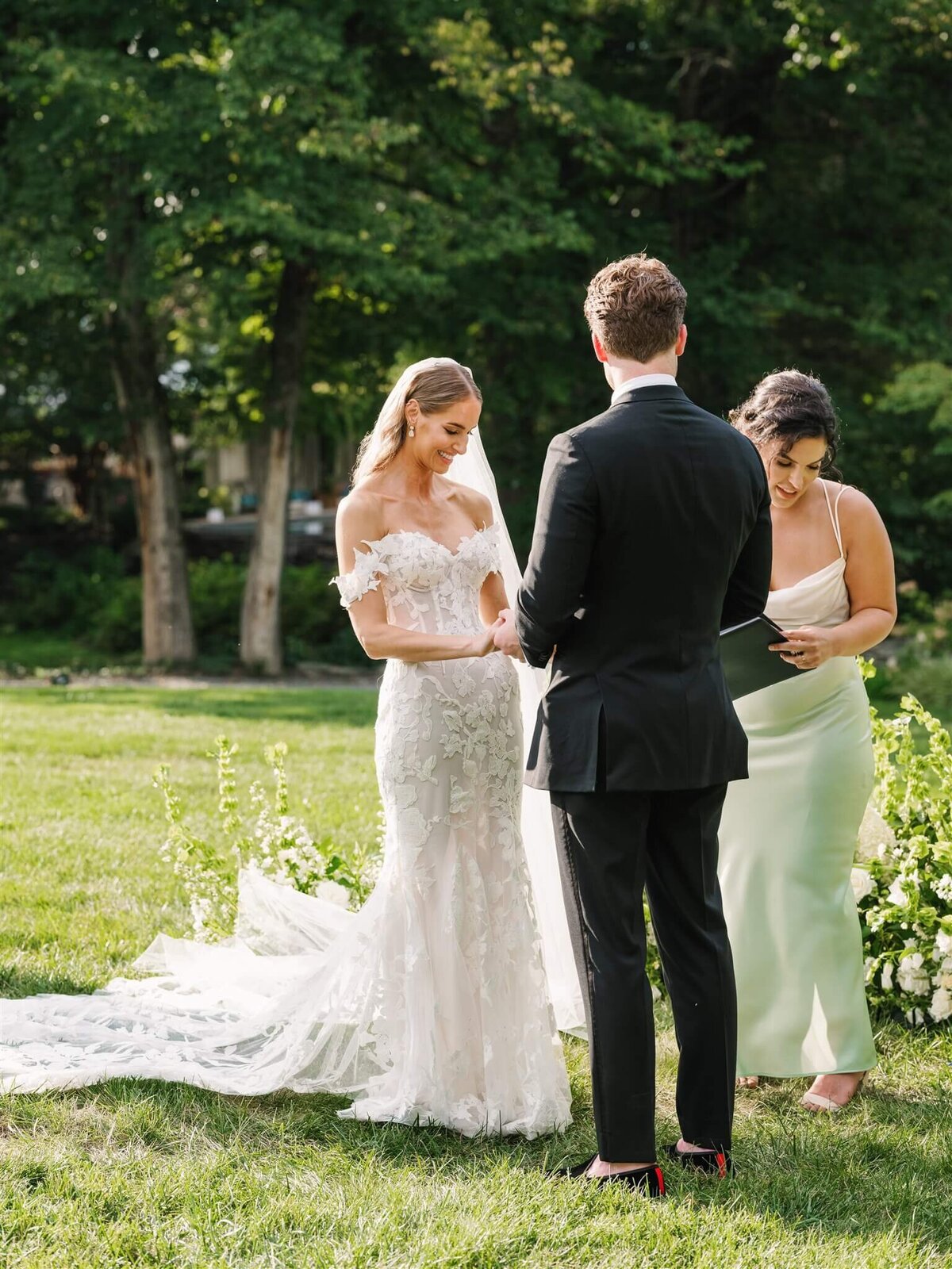 becca-gavin-springvale-floral-vows