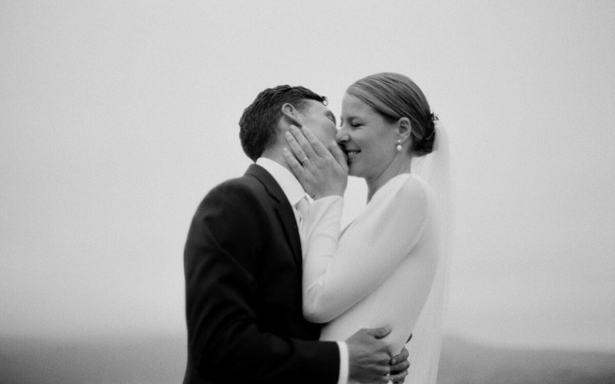 Kaitlyn-and-Luke-coastal-carmel-wedding-northern-california-photographer-golden-hour-02