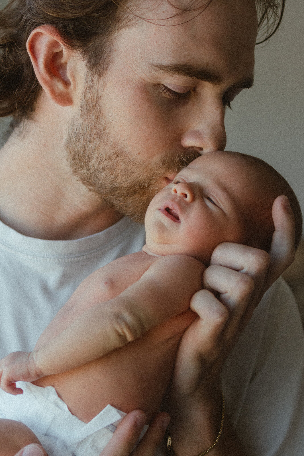 family-baby-newborn-sunshinecoast-love-emotive8