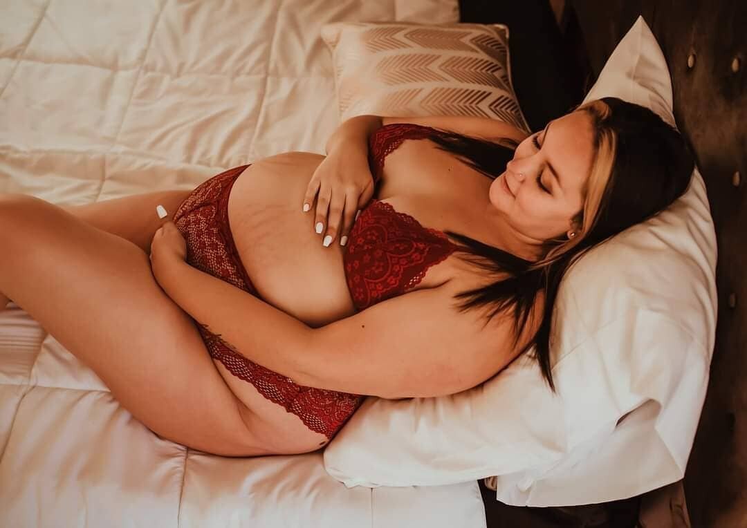 Sacramento maternity photography in lingerie at Limitless Boudoir