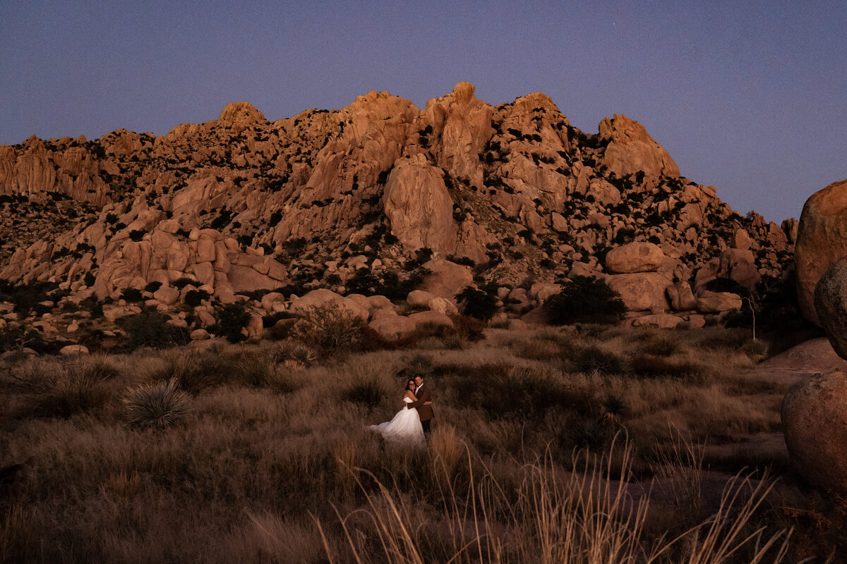 Cochise Stronghold elopement arizona photography (2)