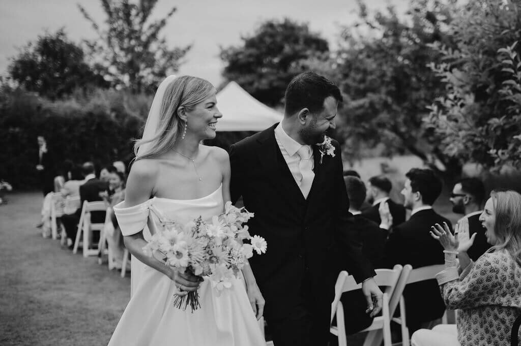 Issy-and-Bella-Floral-Design-Wedding-Florist-Herefordshire-Broadfield-Court-j&N66