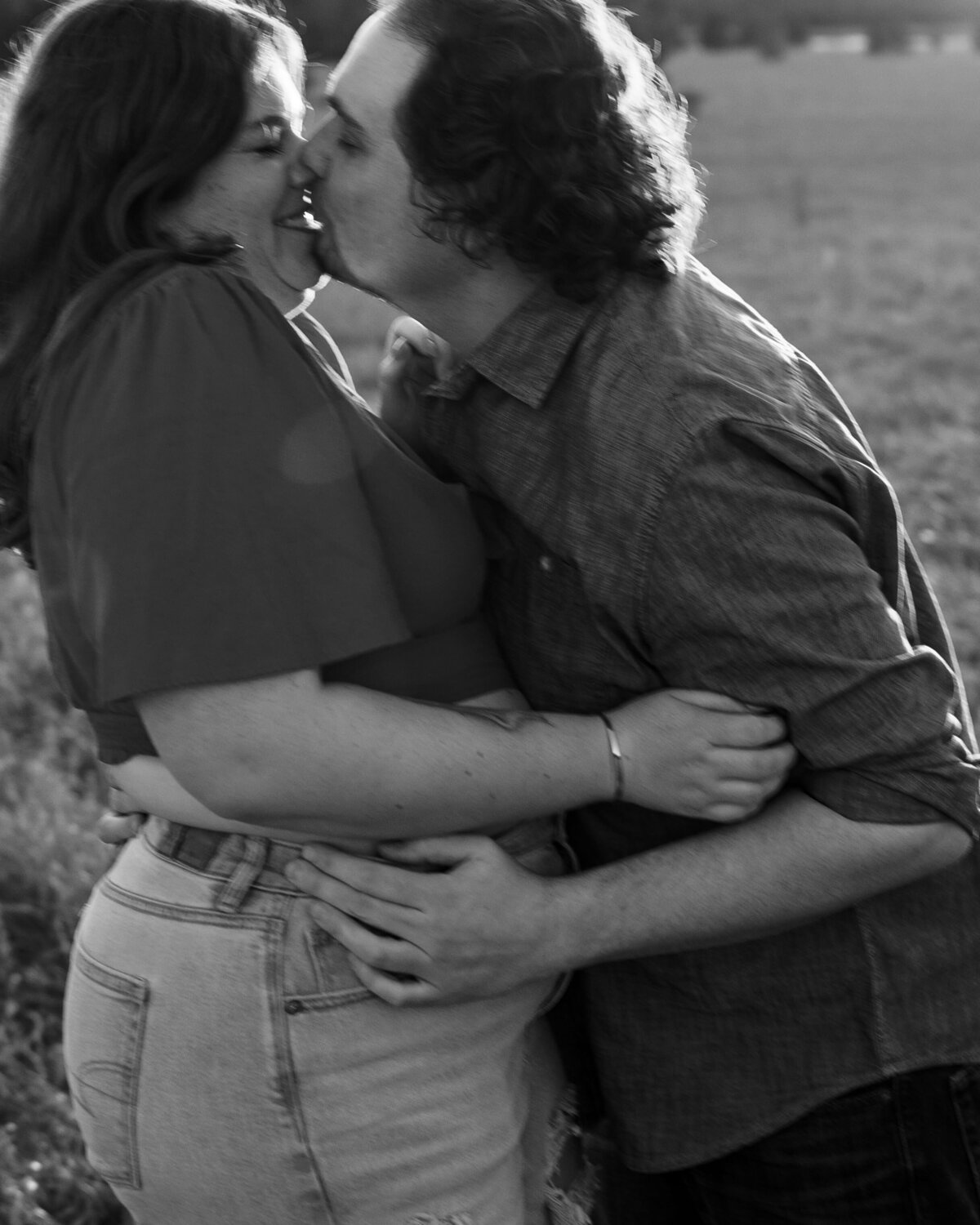 springtime_golden_hour_spokane_eastern_washington_engagement_session_04