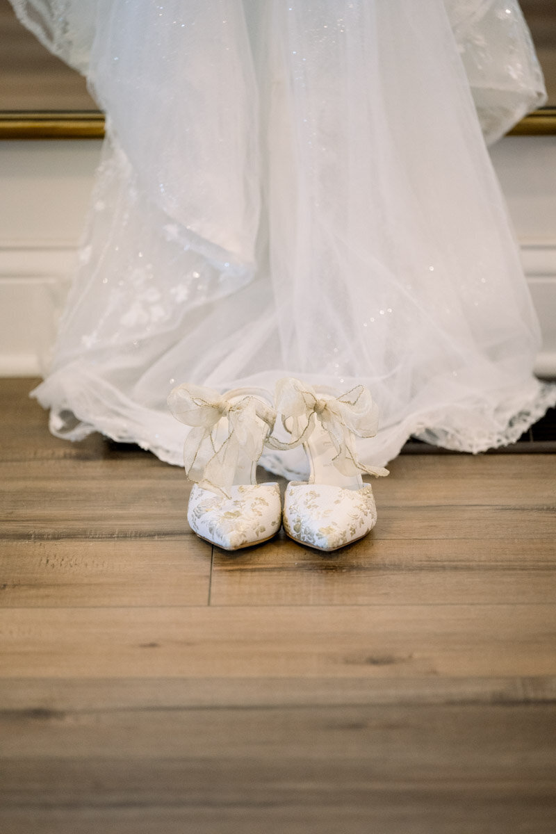 Kayla-Turner-Venue-5126-Oswego-Wedding-14