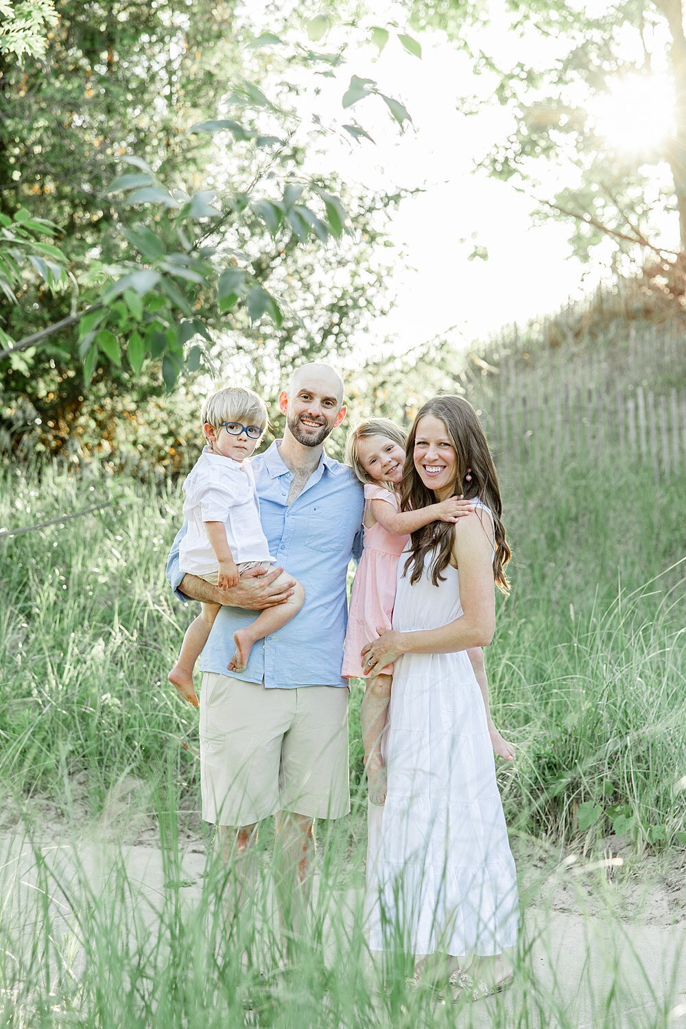 extended-family-session-muskegon-lake-michigan-beach-8.jpg10
