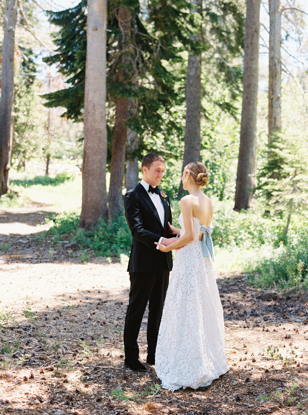 Lake_Tahoe_Ski_Resort_Wedding_012