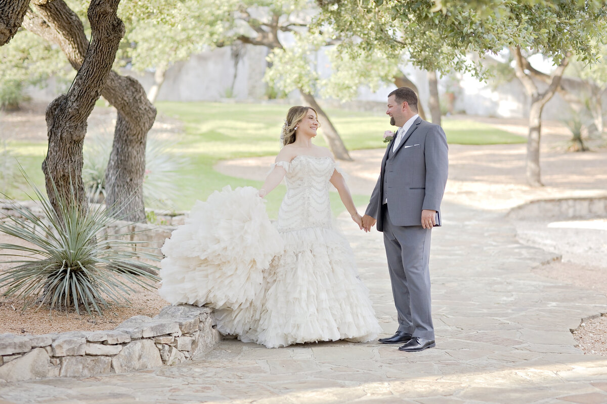 wedding-dance-lost mission-hill country wedding