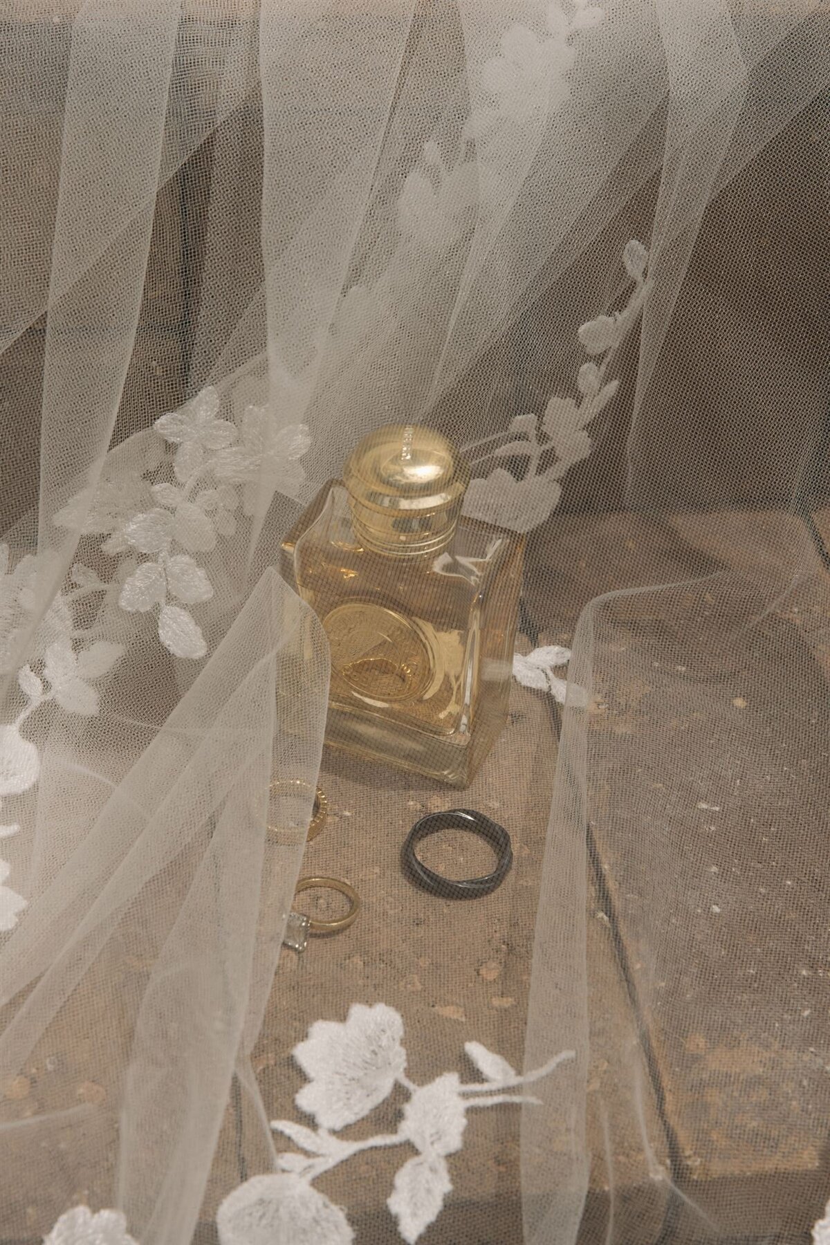 Soft details for wedding flay lay photo