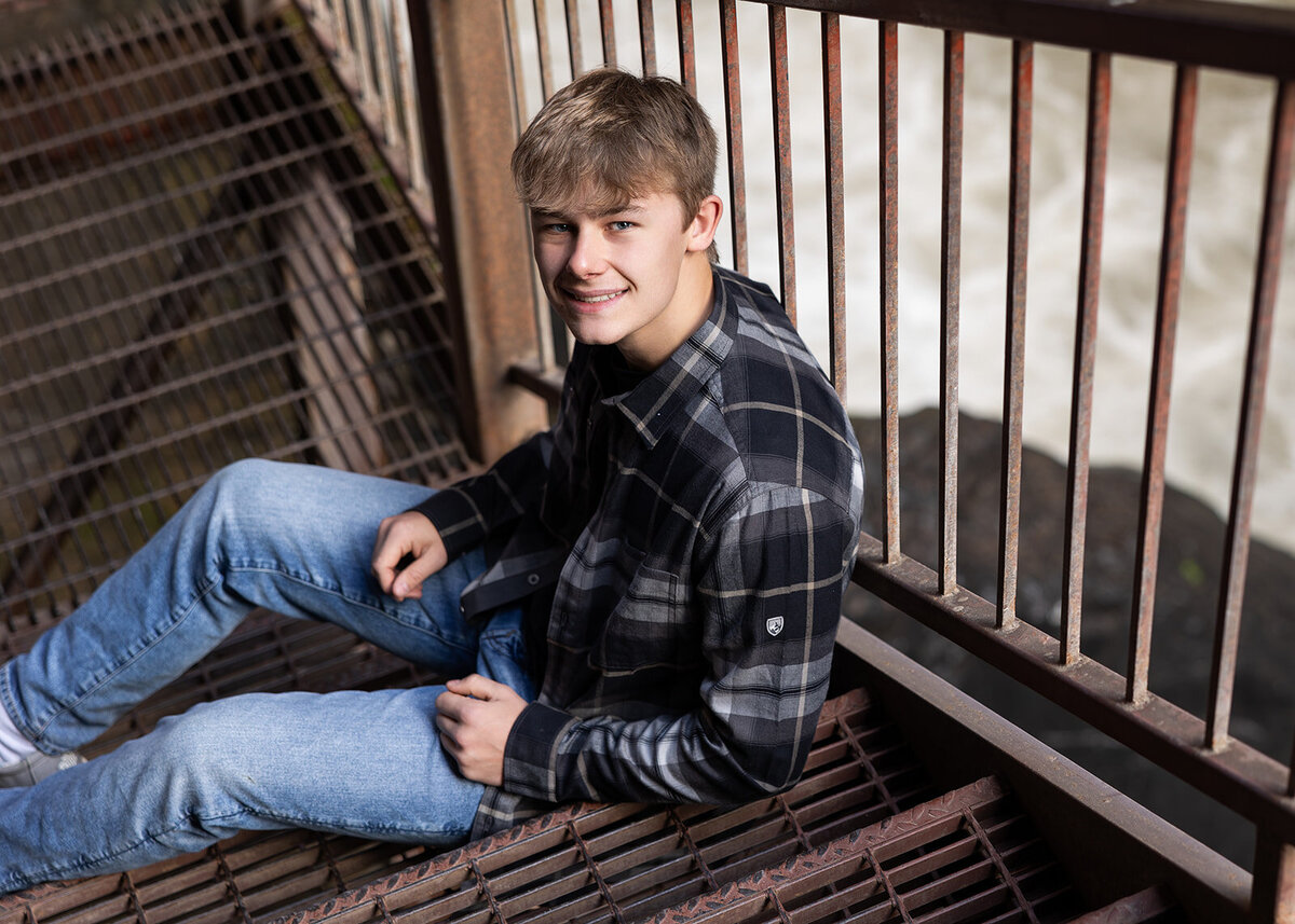 Boy-High-School-Senior-Photoshoot-Kellie-Rochelle-Photography-Williston-North-Dakota-Senior-Session2