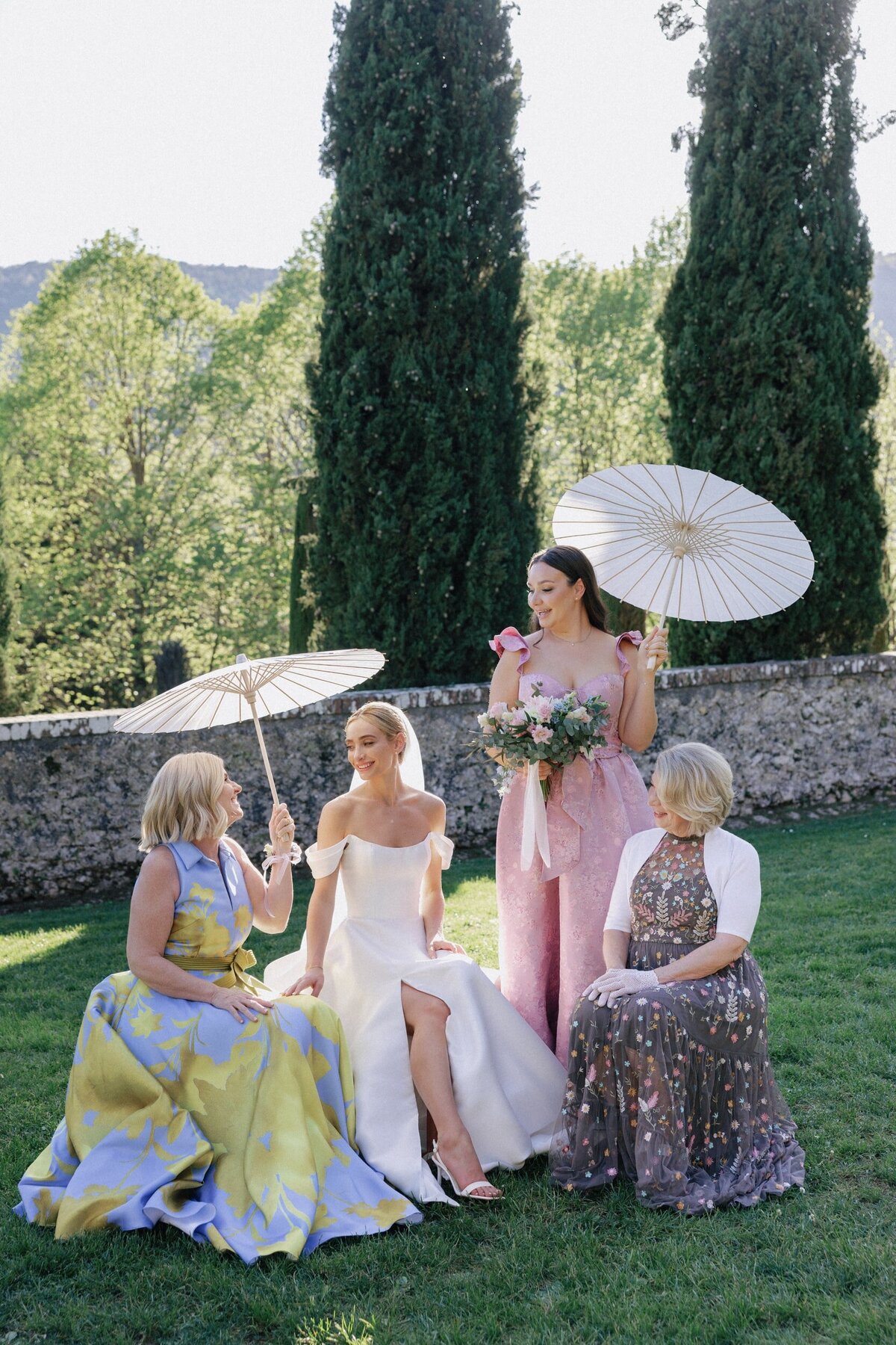 Brides_Villa-Cetinale-Italy_Redamancy-Photo-and-Film_063-min