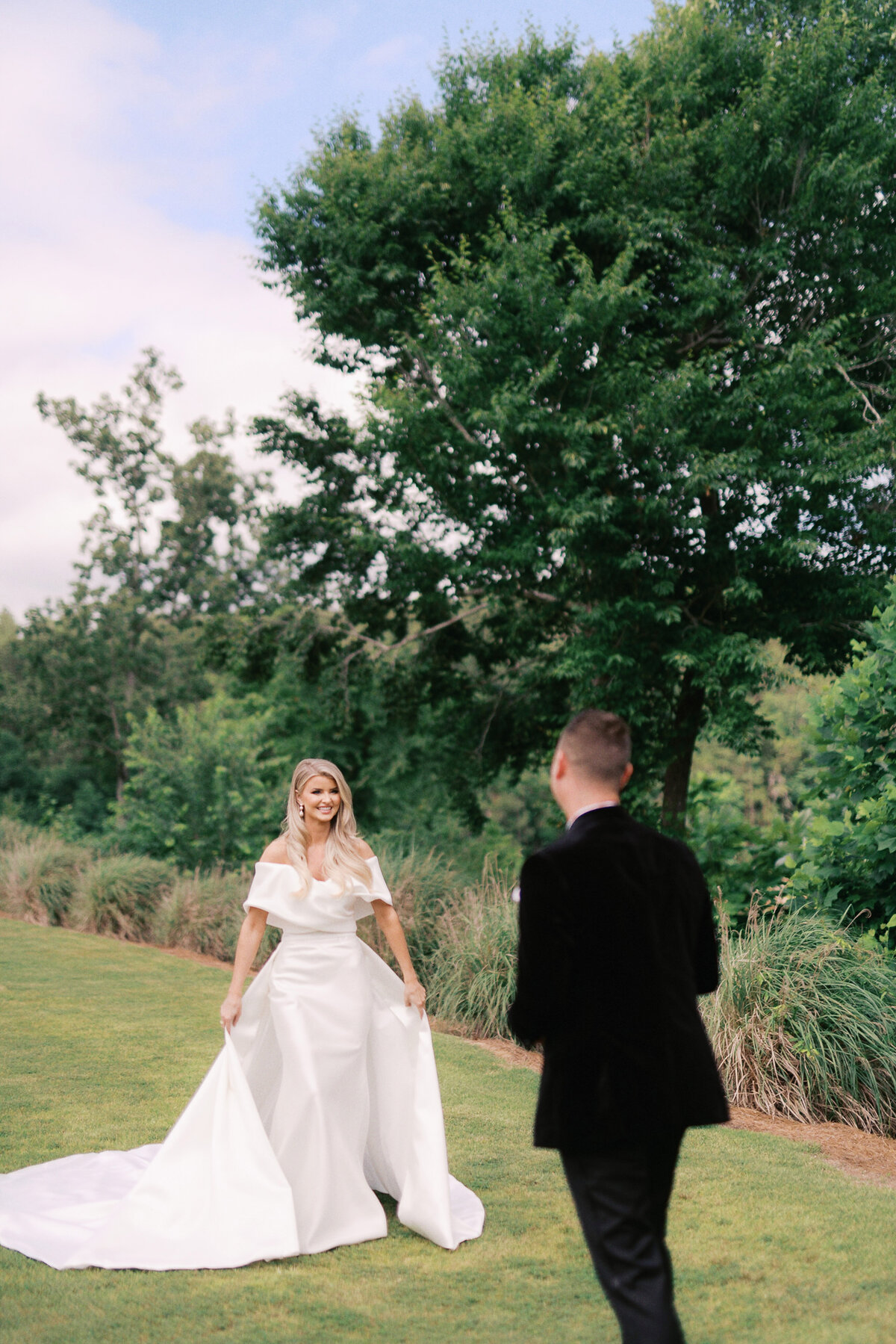 Barn at Smith Lake Wedding Photographer-23