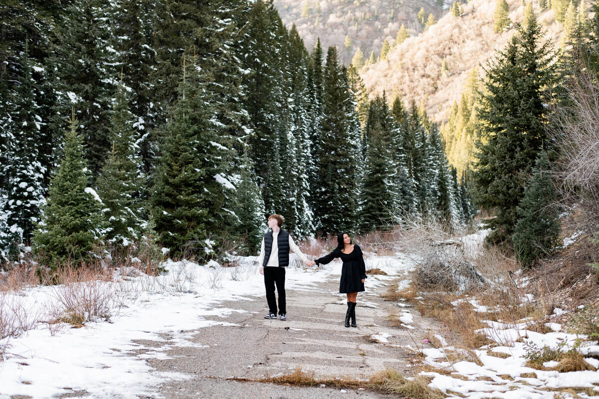 winter-engagement-session-utah