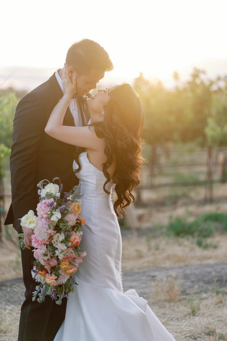 oblong bouquet, spring flowers, pastel wedding. sunset photos