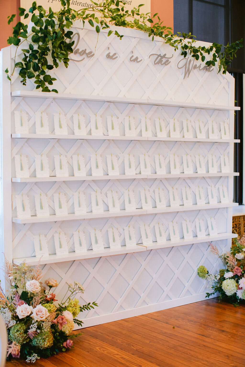 NikkiSanterre_EastCoastLuxuryWeddingPhotographer_PeabodyLibraryWeddingNouvelleEvents_Emily&Daniel-65