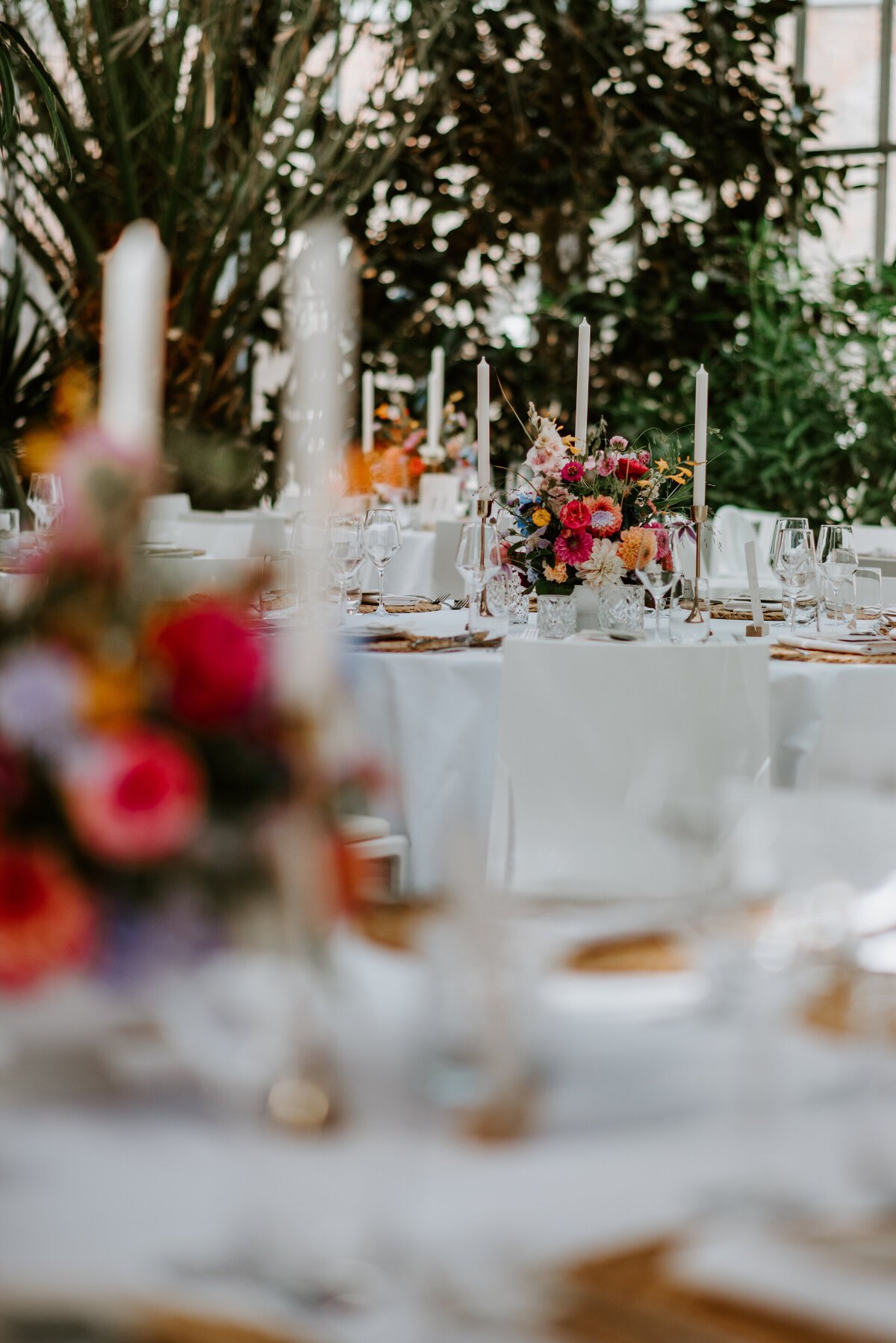 2025 Blumenhalle Jülich Deko Lichtsammlerin Hochzeit Location Fotograf Aachen Köln Sarah Thelen00019