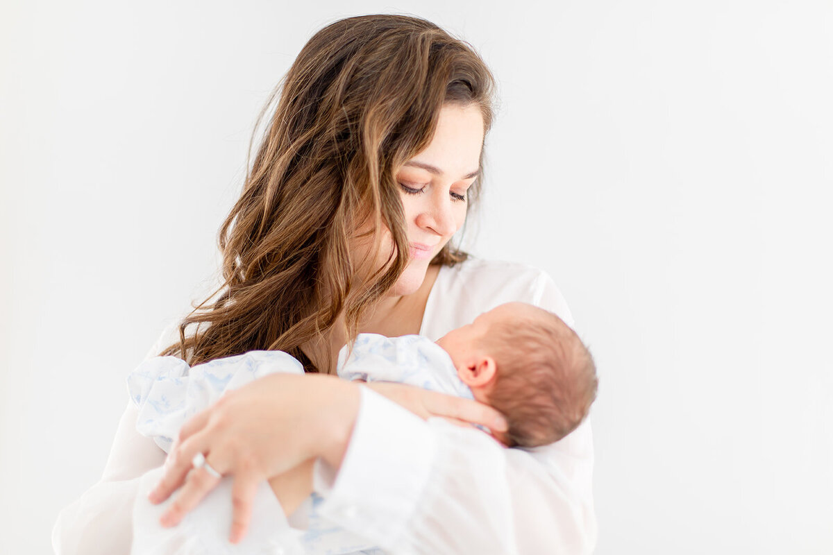 NewbornSession_RaleighNorthCarolinaPhotographer_JCranePhotography011