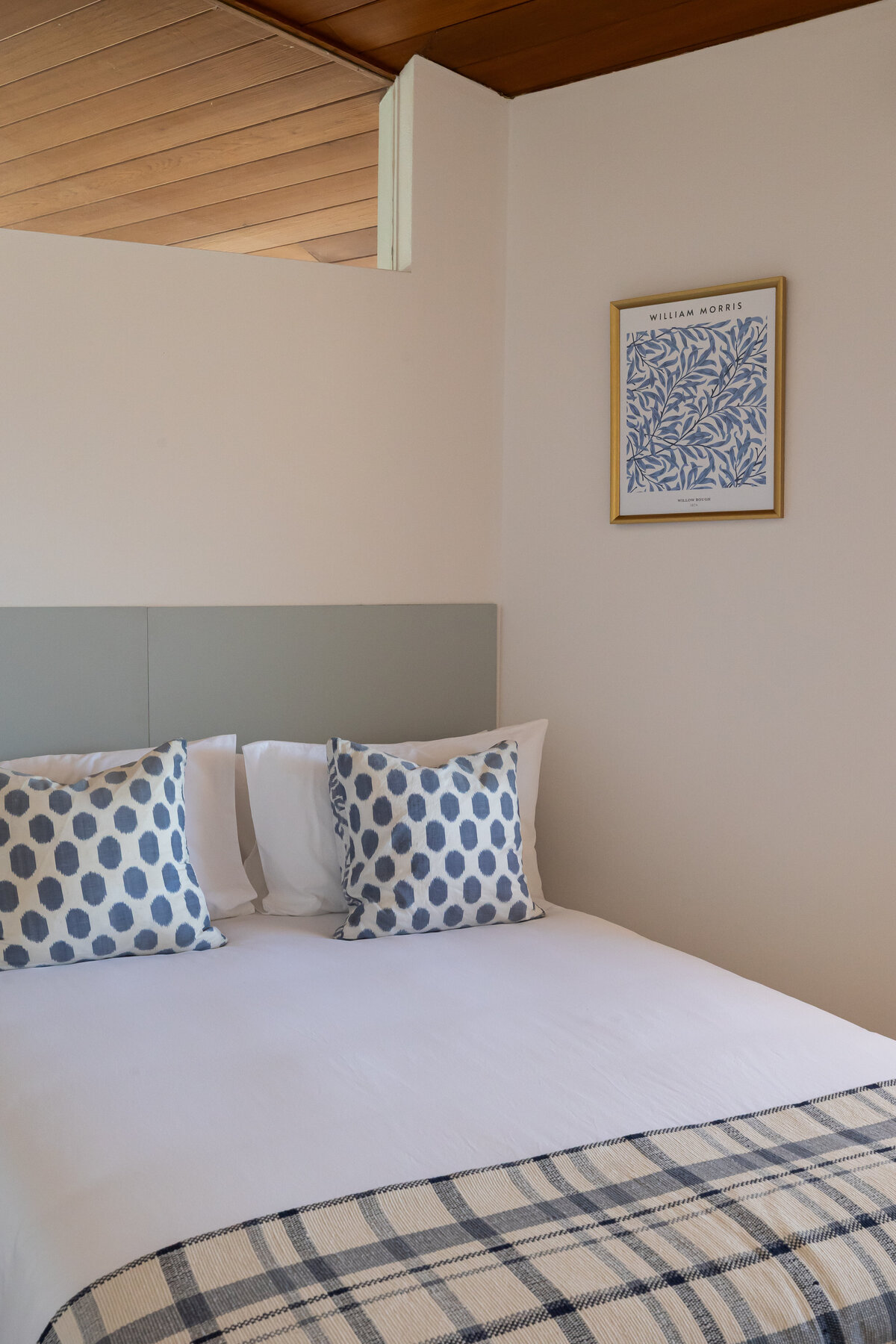 Stenwedel blue room 
