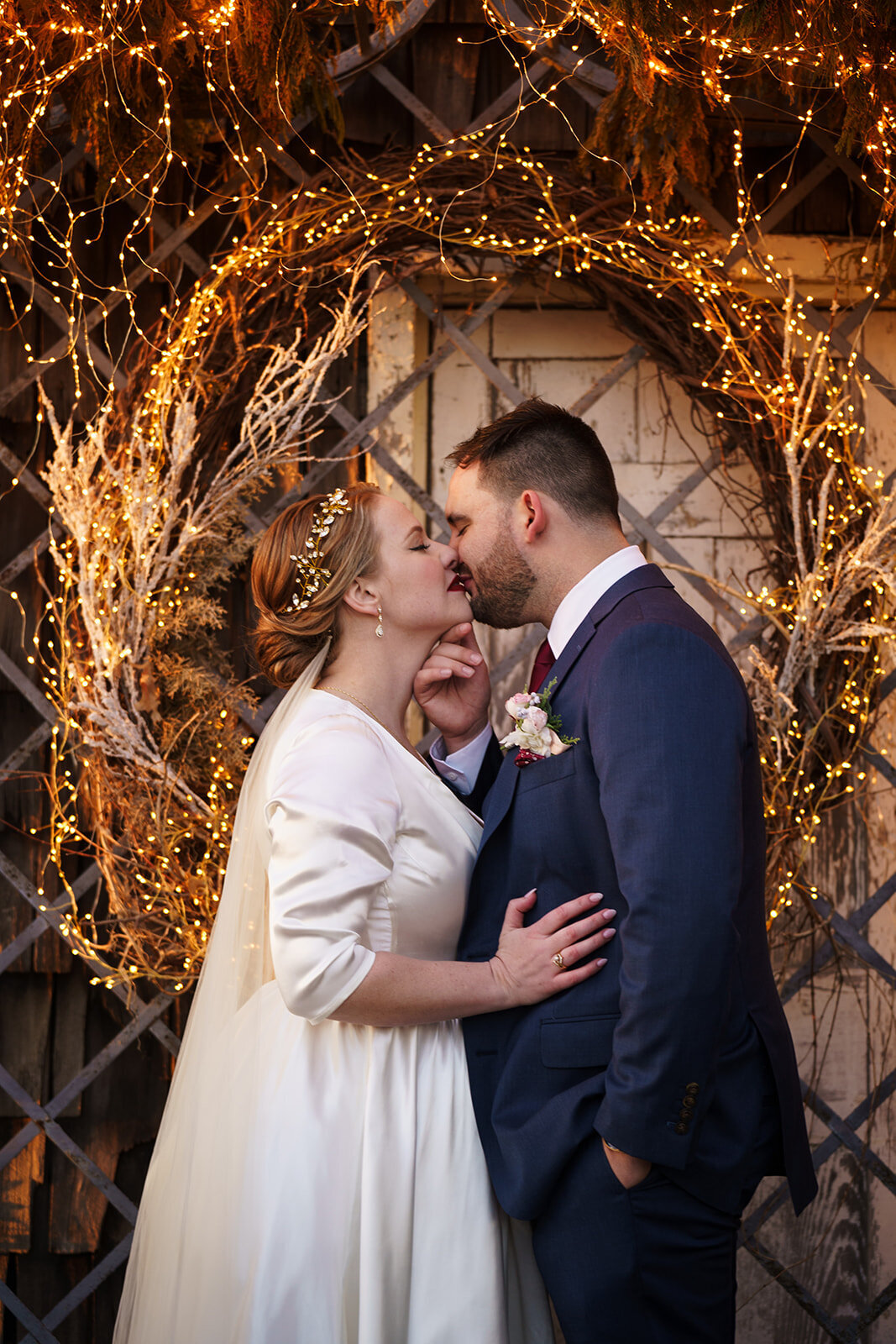 bride-groom-winter-wedding
