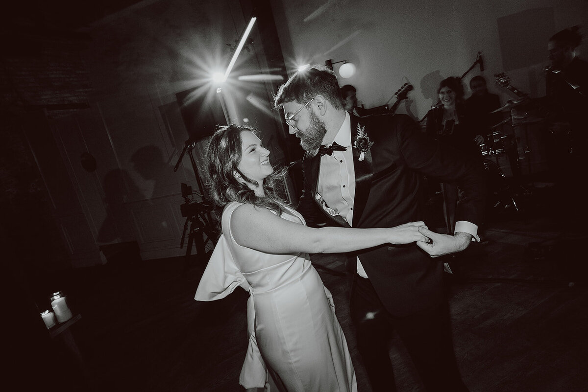 0079_20221119_PREVIEW_Julia+AJ_BW