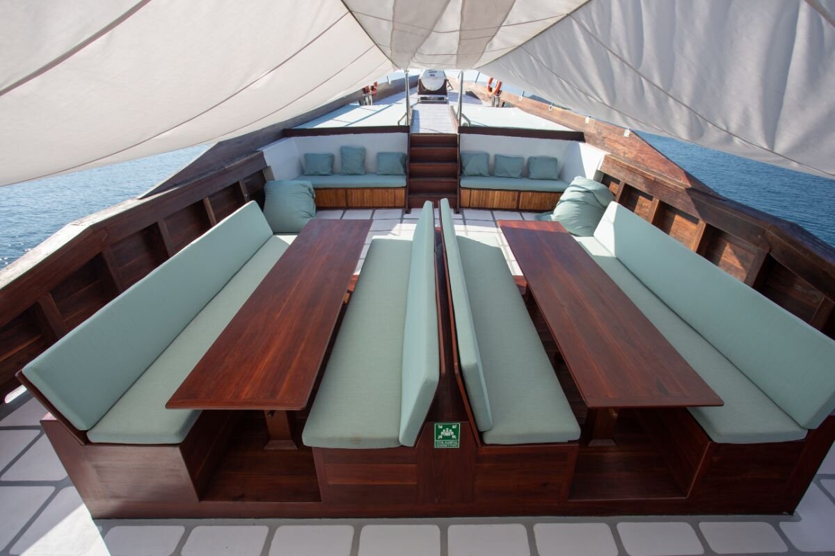 Harmoni Luxury Indonesia Yacht Charter - s05