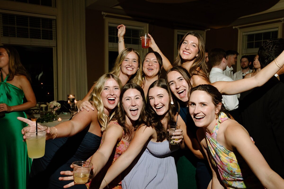 Nichole-Babiez-Photography-arrowhead-gold-course-country-club-summer-wedding-wheaton-geneva-chicago-photographer-illinois-editorial-luxury-destination--94