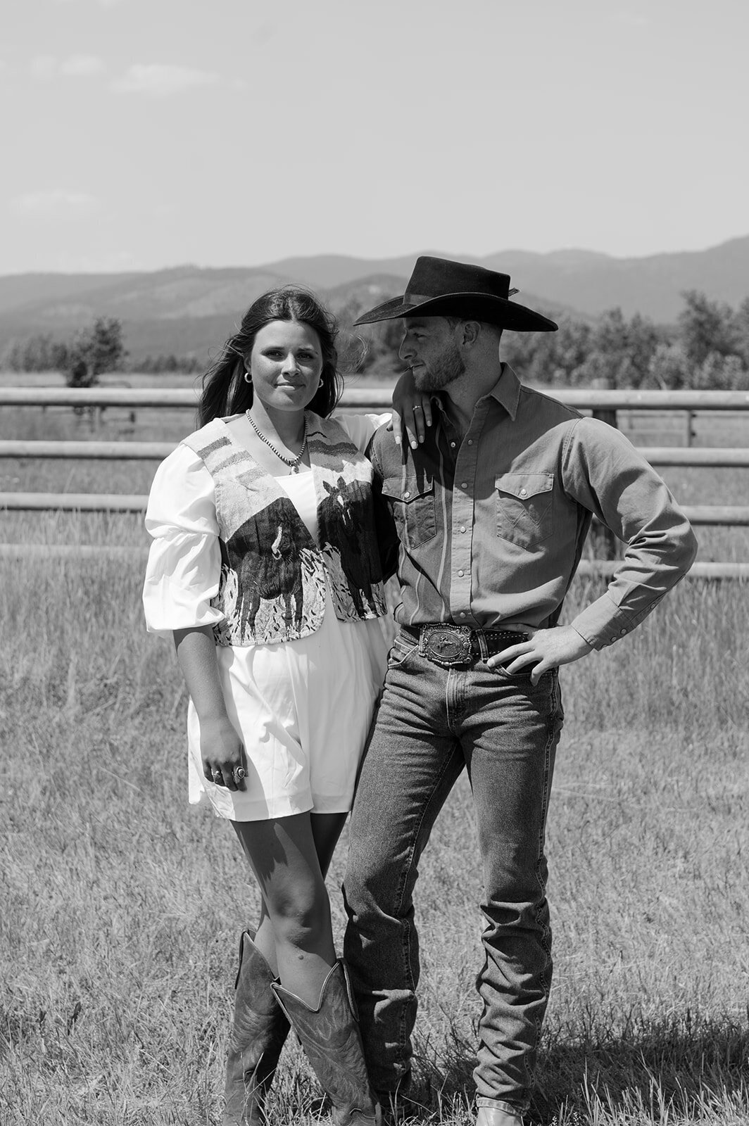 presley-gray-photo-haybale-forest-montana-elopement-7862-2