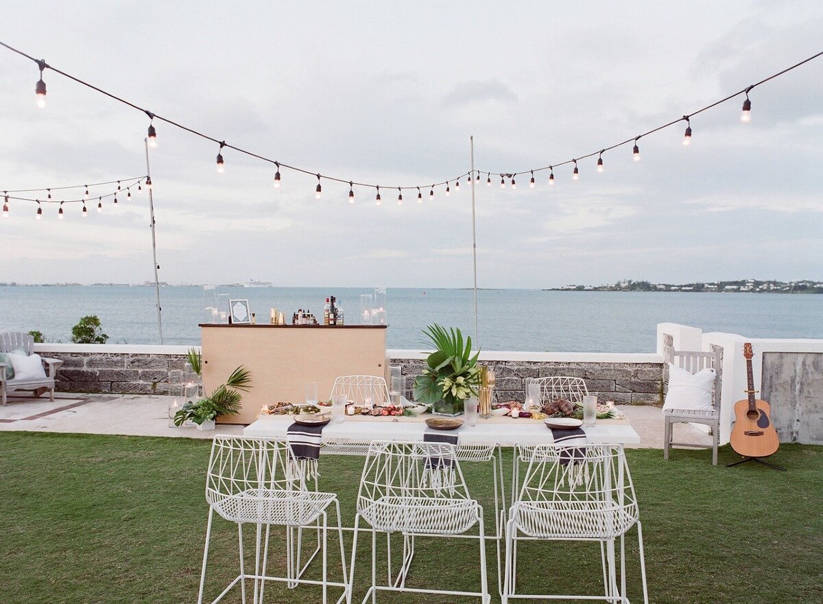 Style-Me-Pretty-Island-Dinner-Party-Dasfete-22