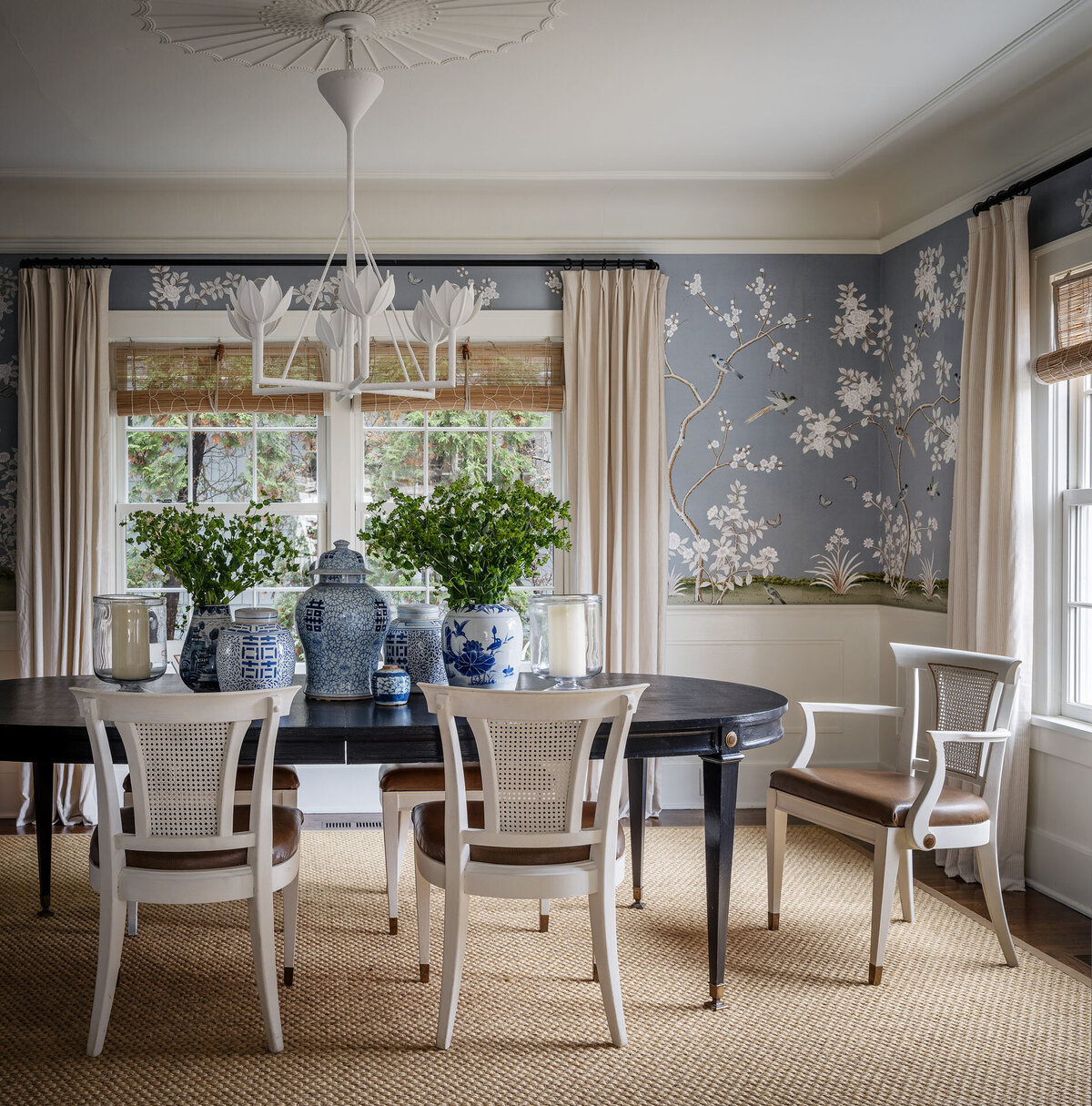 1-blue-white-chinoiserie-wallpaper-seagrass-cane-chairs