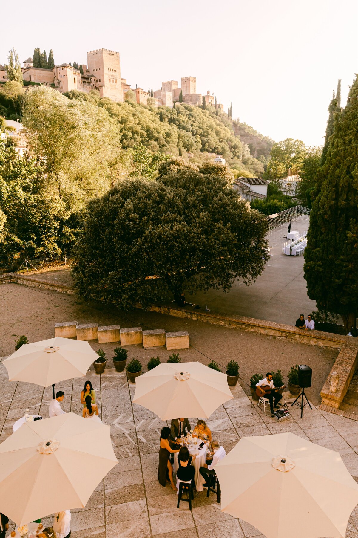 AbieLivesayPhotography-GranadaSpainWeddingPhotographer-BoutiqueWeddingPlannerSpain-PalaciodelosCordovaWedding-CaraClay-1341