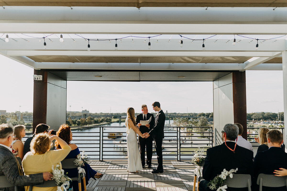 amber-mcwhorter-photo-rooftop220-florida-elopement-chantilly-chic-celebrations-1