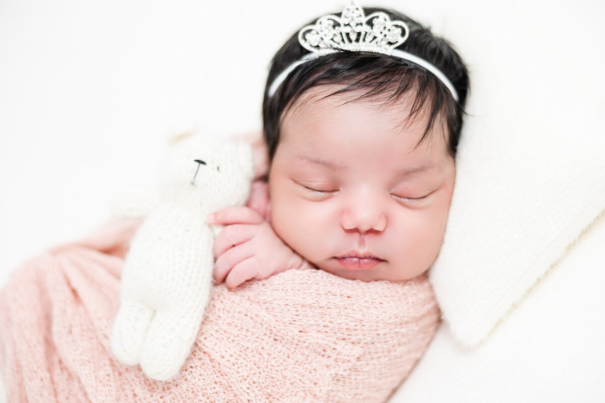 Jayda-Newborn-Hannah-Charis-Photography-31