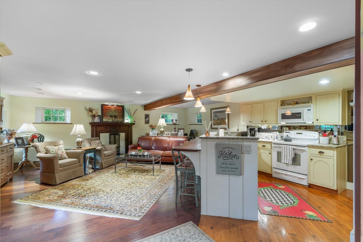 68-Vincent & Morgan RE Media_3646 Meadow View Rd, Manheim, PA-68