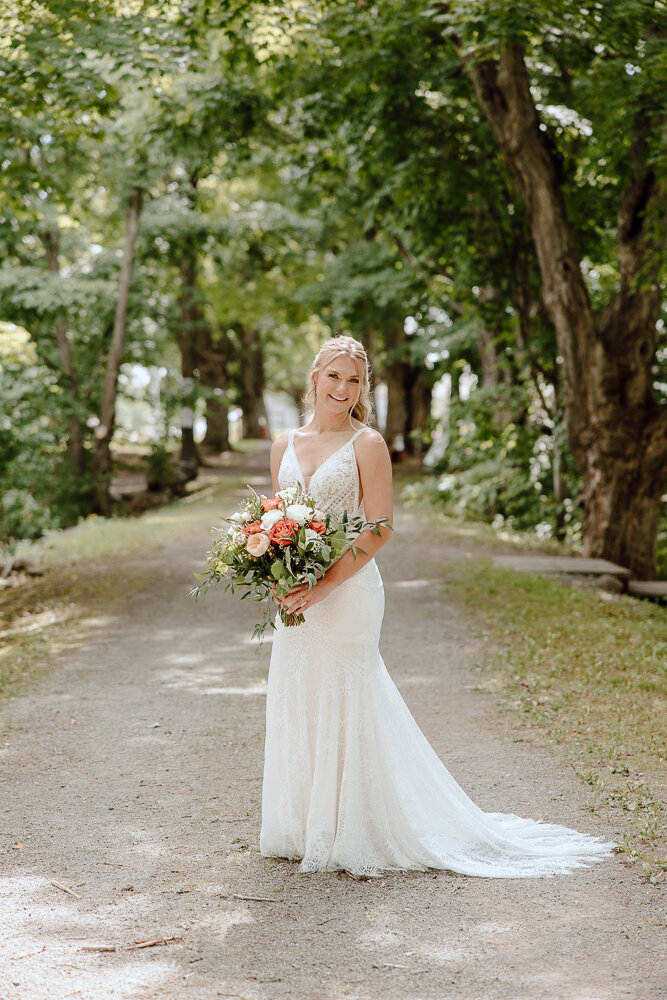 Rustic Chic Wedding at Stanley's Olde Maple Lane Farm Wedding - Emma Persi Photography-11