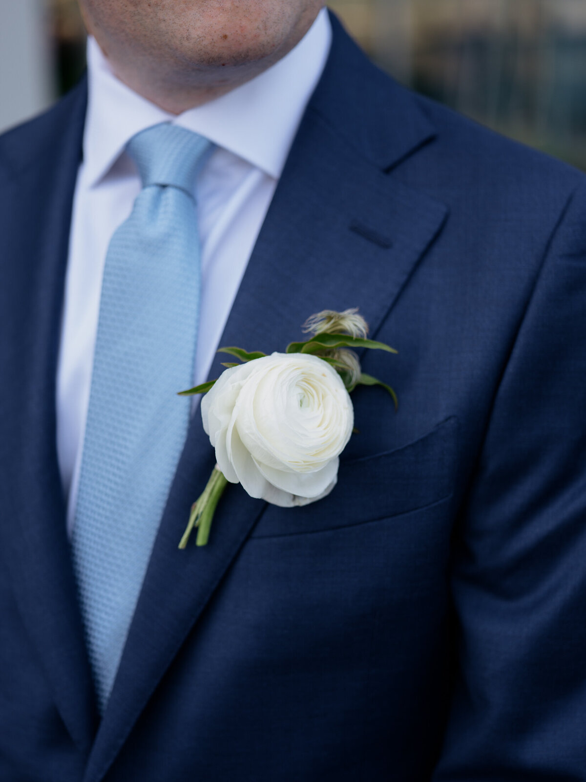 groom-boutonniere