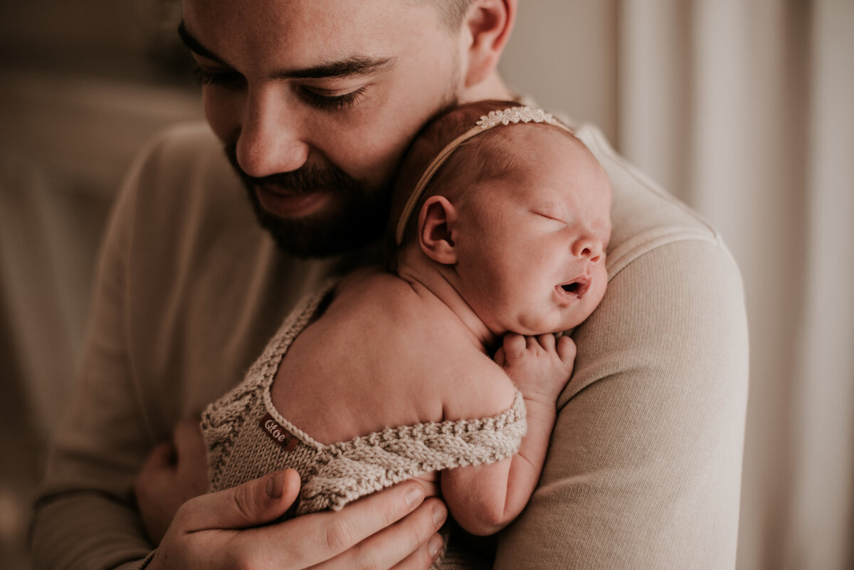 Newbornshoot-newbornfotograaf-lifestyleshoot-fotograafnijmegen-Jiscafotografie-15