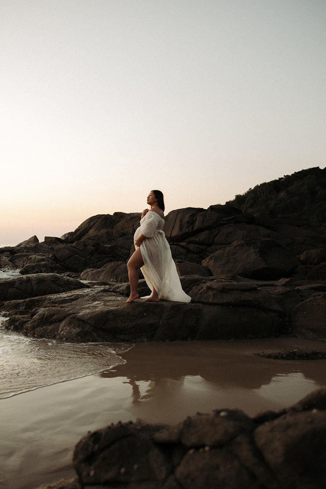 MATERNITY PHOTOGRAPHER COOLUM -  KARA SANTON PHOTOGRAPHY 2