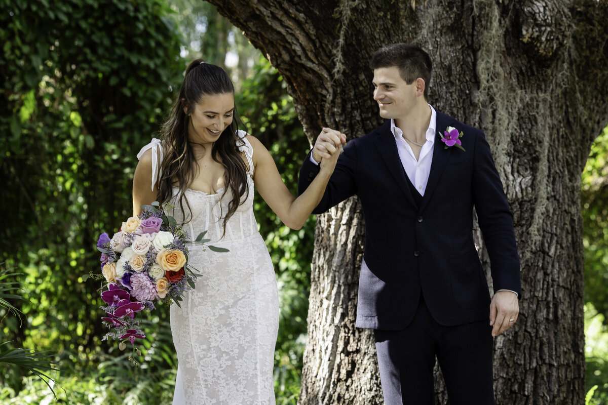 0130-cara-dehart-lewis-photography-del-favero-oasis-tampa-elopement-in-florida-chantilly-chic-celebrations